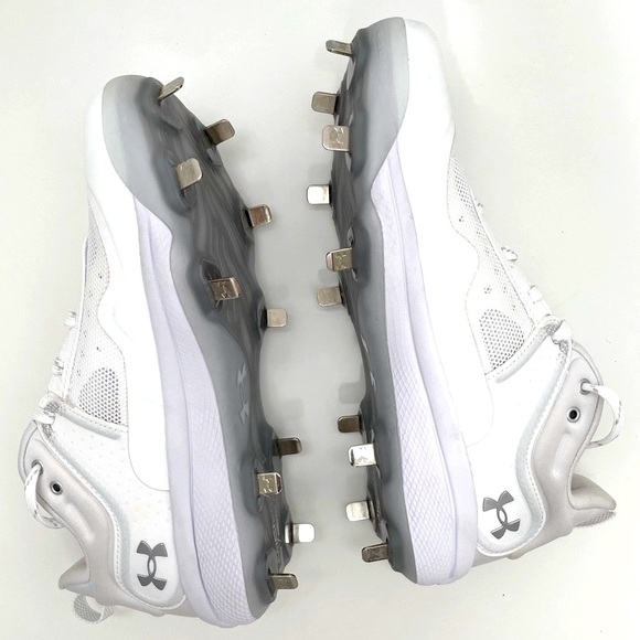 Under Armour Mircotips Cleets White - NWOT Women’s Size 8.5 - Picture 2 of 9